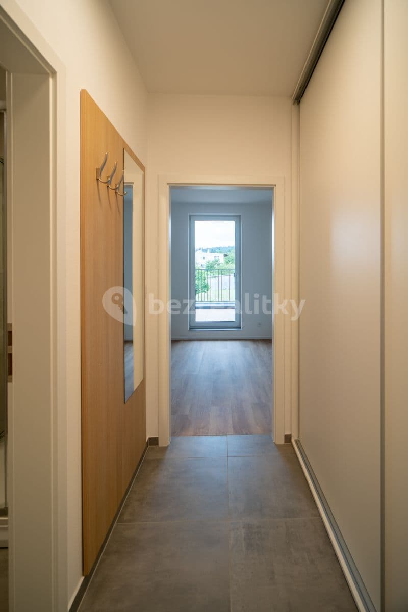 Prenájom bytu 1-izbový 35 m², Veverská Bítýška, Jihomoravský kraj