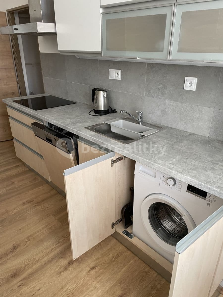 Prenájom bytu 1-izbový 38 m², Duškova, Praha, Praha Prenájom bytu 1-izbový 38 m², Duškova, Praha, Praha