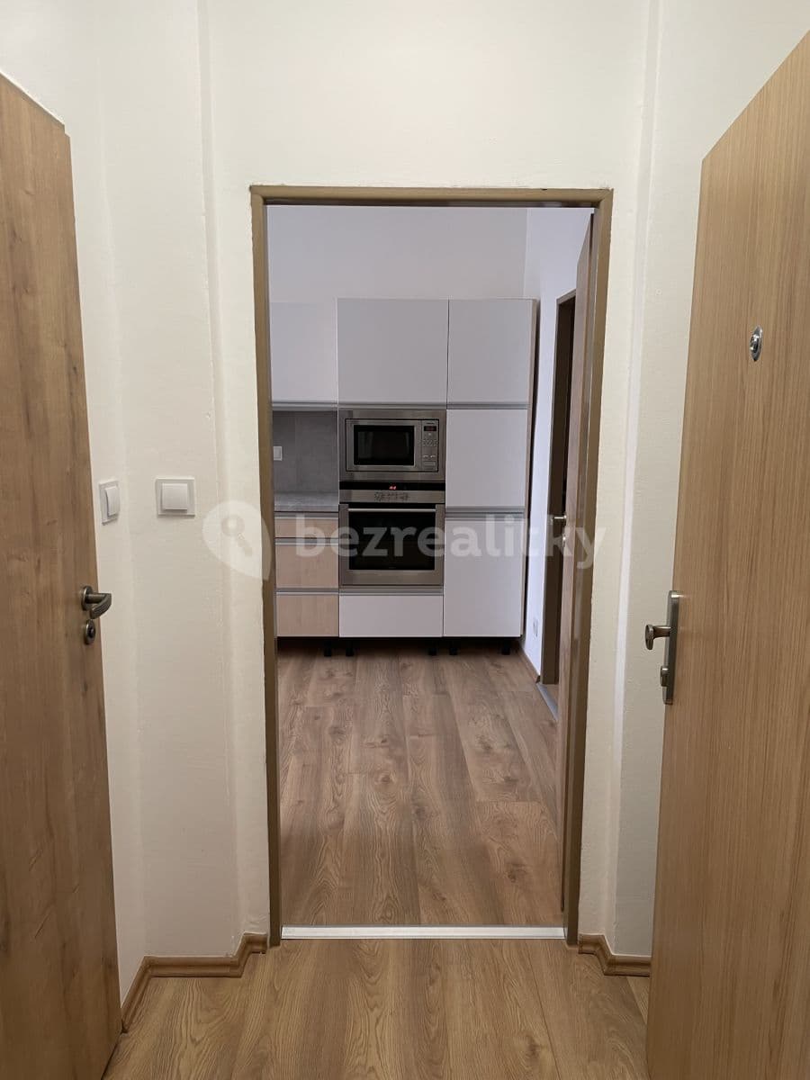 Prenájom bytu 1-izbový 38 m², Duškova, Praha, Praha Prenájom bytu 1-izbový 38 m², Duškova, Praha, Praha