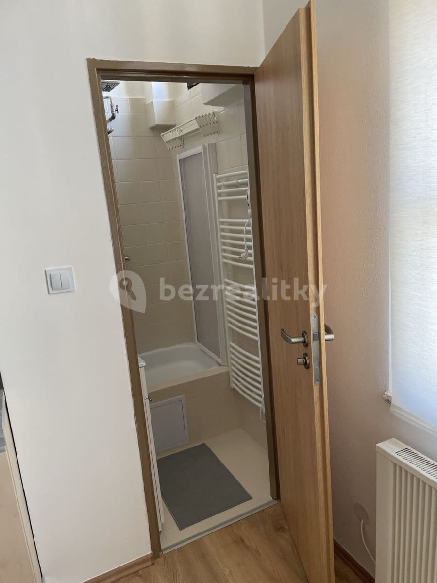 Prenájom bytu 1-izbový 38 m², Duškova, Praha, Praha Prenájom bytu 1-izbový 38 m², Duškova, Praha, Praha