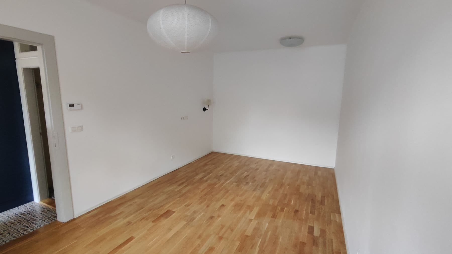 Prenájom bytu 1-izbový 42 m², Nemocniční, Praha, Praha Prenájom bytu 1-izbový 42 m², Nemocniční, Praha, Praha
