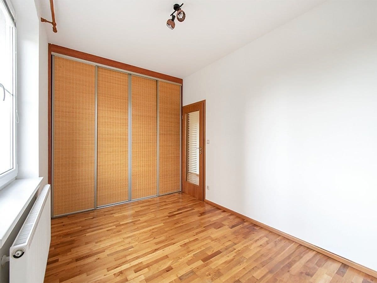 Predaj bytu 2-izbový 50 m², Tavolníková, Praha, Praha Predaj bytu 2-izbový 50 m², Tavolníková, Praha, Praha