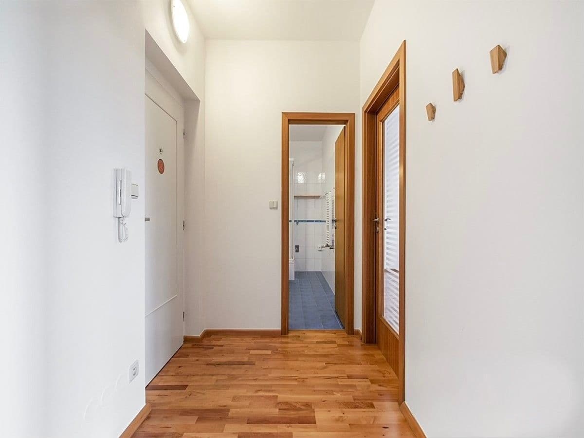 Predaj bytu 2-izbový 50 m², Tavolníková, Praha, Praha Predaj bytu 2-izbový 50 m², Tavolníková, Praha, Praha