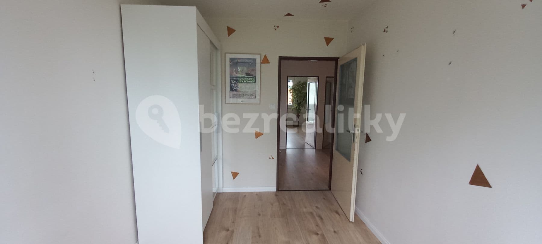 Prenájom bytu 4-izbový 86 m², Sídliště Ⅱ, Kamenice, Středočeský kraj Prenájom bytu 4-izbový 86 m², Sídliště Ⅱ, Kamenice, Středočeský kraj