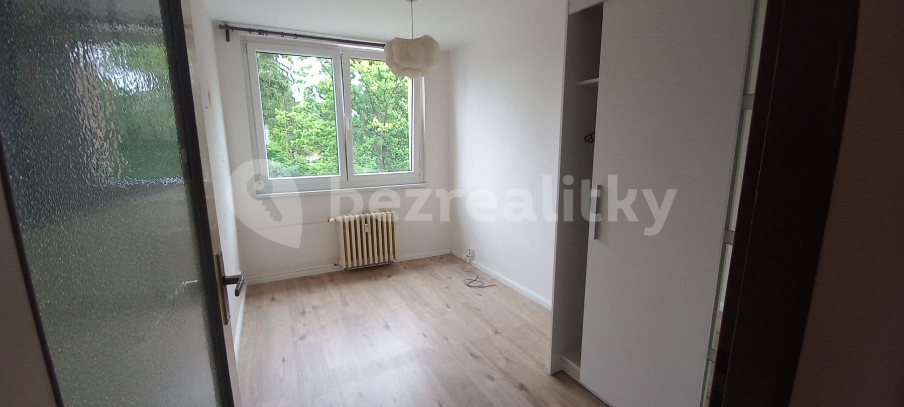 Prenájom bytu 4-izbový 86 m², Sídliště Ⅱ, Kamenice, Středočeský kraj Prenájom bytu 4-izbový 86 m², Sídliště Ⅱ, Kamenice, Středočeský kraj