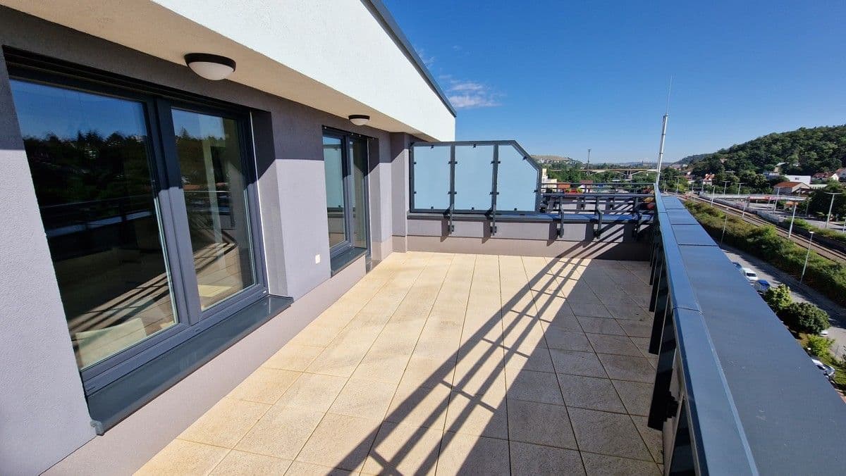 Prenájom bytu 1-izbový 34 m², Šífařská, Praha, Praha Prenájom bytu 1-izbový 34 m², Šífařská, Praha, Praha