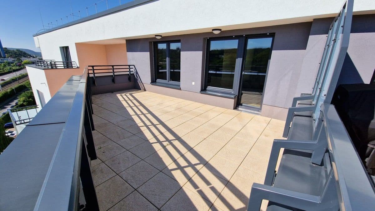 Prenájom bytu 1-izbový 34 m², Šífařská, Praha, Praha Prenájom bytu 1-izbový 34 m², Šífařská, Praha, Praha