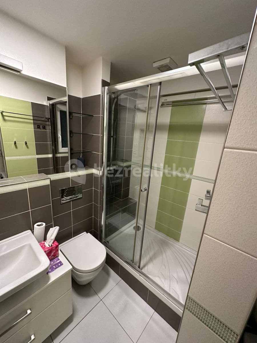 Prenájom bytu 2-izbový 46 m², Ruská, Praha, Praha Prenájom bytu 2-izbový 46 m², Ruská, Praha, Praha