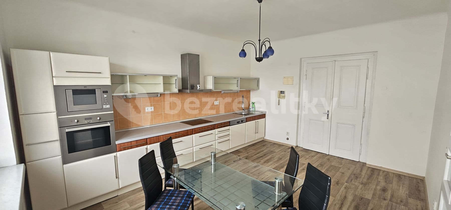 Prenájom bytu 3-izbový 72 m², gen. Klapálka, Kladno, Středočeský kraj Prenájom bytu 3-izbový 72 m², gen. Klapálka, Kladno, Středočeský kraj