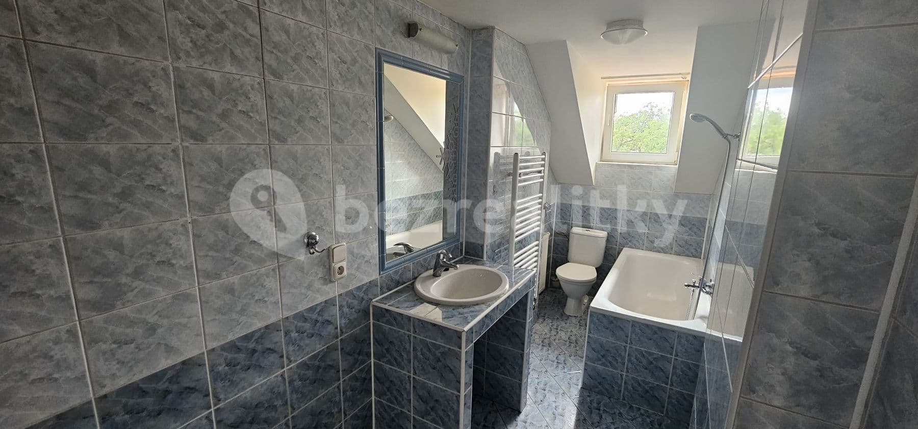 Prenájom bytu 3-izbový 72 m², gen. Klapálka, Kladno, Středočeský kraj Prenájom bytu 3-izbový 72 m², gen. Klapálka, Kladno, Středočeský kraj