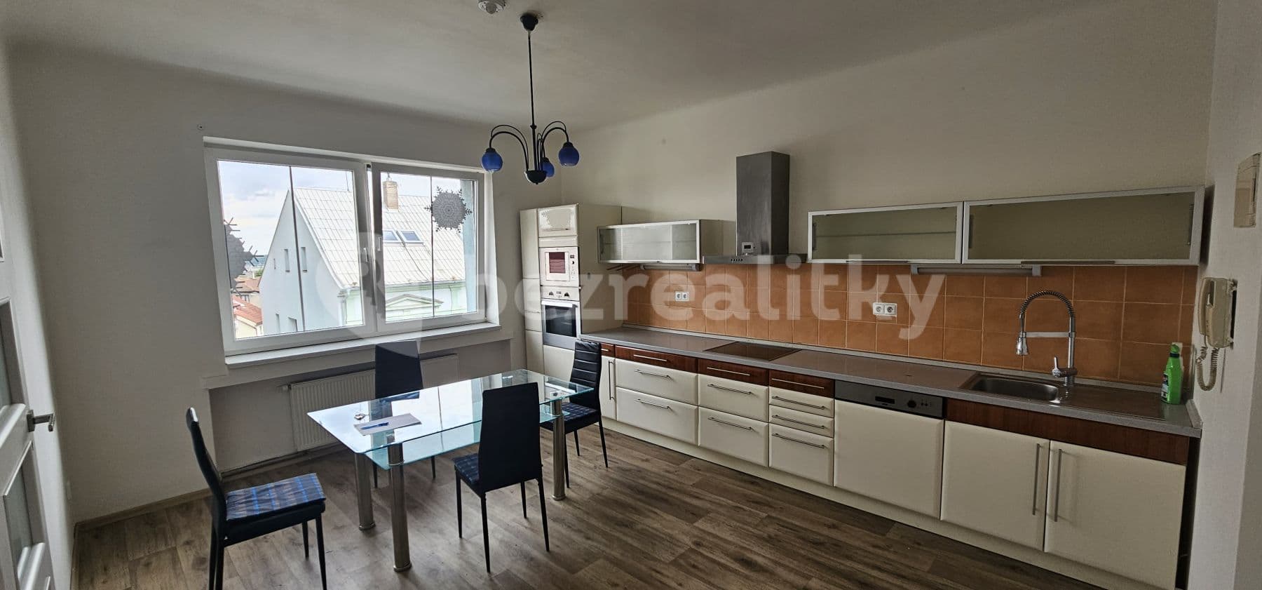 Prenájom bytu 3-izbový 72 m², gen. Klapálka, Kladno, Středočeský kraj Prenájom bytu 3-izbový 72 m², gen. Klapálka, Kladno, Středočeský kraj