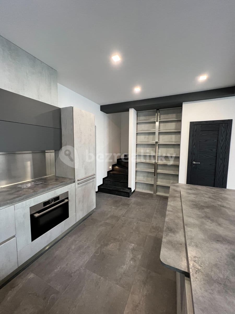 Prenájom domu 135 m², pozemek 250 m², Západní, Klíčany, Středočeský kraj Prenájom domu 135 m², pozemek 250 m², Západní, Klíčany, Středočeský kraj