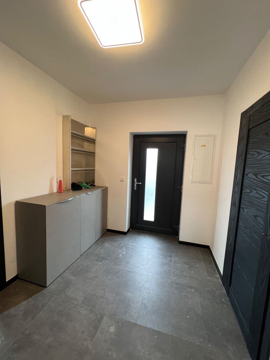 Prenájom domu 135 m², pozemek 250 m², Západní, Klíčany, Středočeský kraj Prenájom domu 135 m², pozemek 250 m², Západní, Klíčany, Středočeský kraj