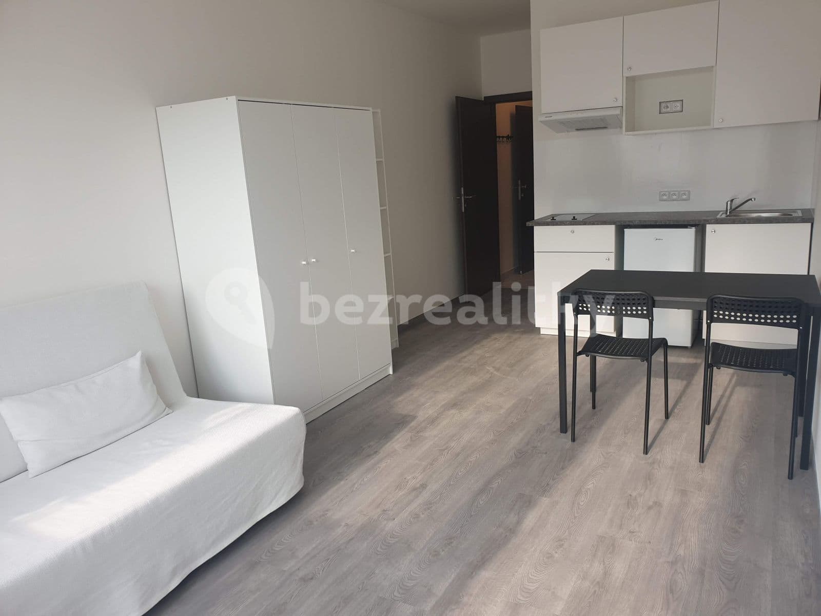 Prenájom bytu 1-izbový 26 m², Vítové, Praha, Praha Prenájom bytu 1-izbový 26 m², Vítové, Praha, Praha