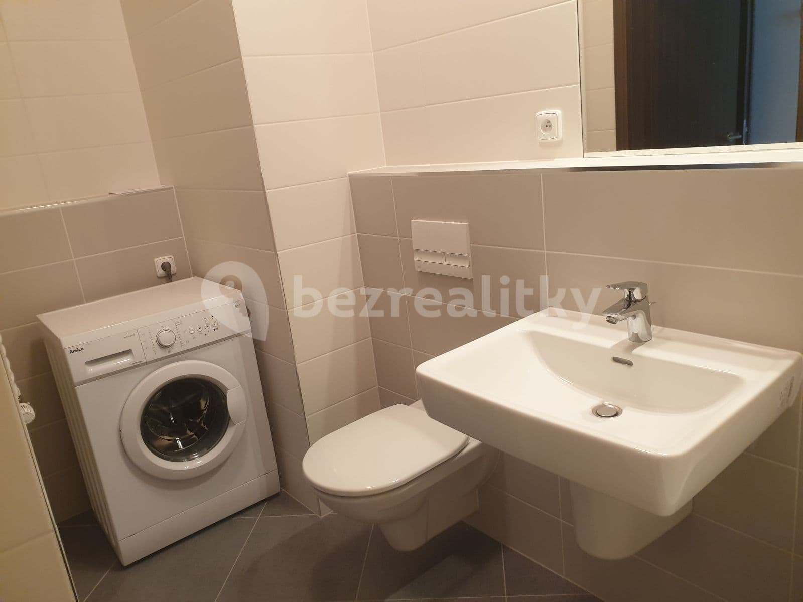 Prenájom bytu 1-izbový 26 m², Vítové, Praha, Praha Prenájom bytu 1-izbový 26 m², Vítové, Praha, Praha