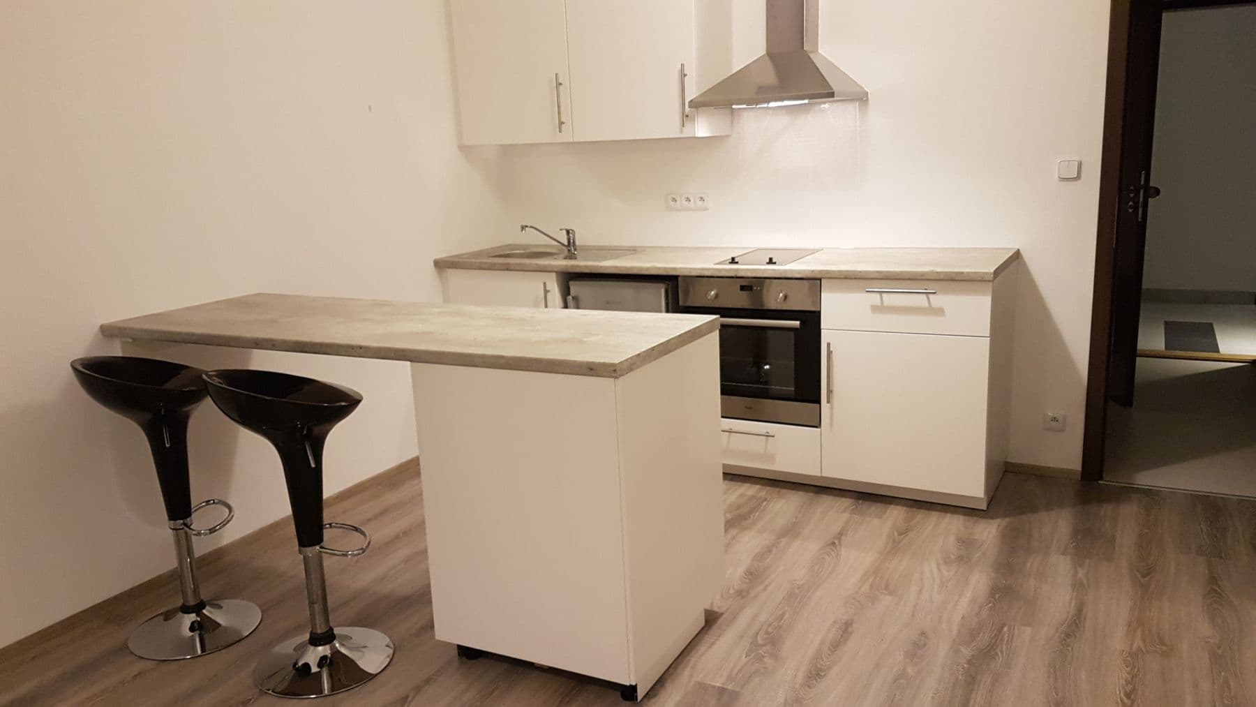 Prenájom bytu 1-izbový 31 m², Honzíkova, Praha, Praha Prenájom bytu 1-izbový 31 m², Honzíkova, Praha, Praha