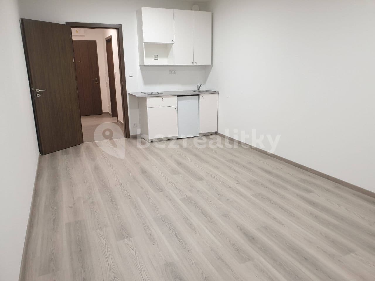 Prenájom bytu 1-izbový 32 m², Františka Jansy, Praha, Praha Prenájom bytu 1-izbový 32 m², Františka Jansy, Praha, Praha