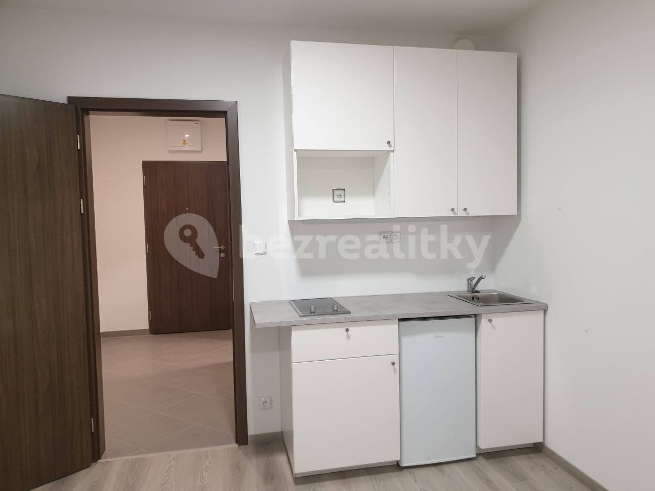 Prenájom bytu 1-izbový 32 m², Františka Jansy, Praha, Praha Prenájom bytu 1-izbový 32 m², Františka Jansy, Praha, Praha