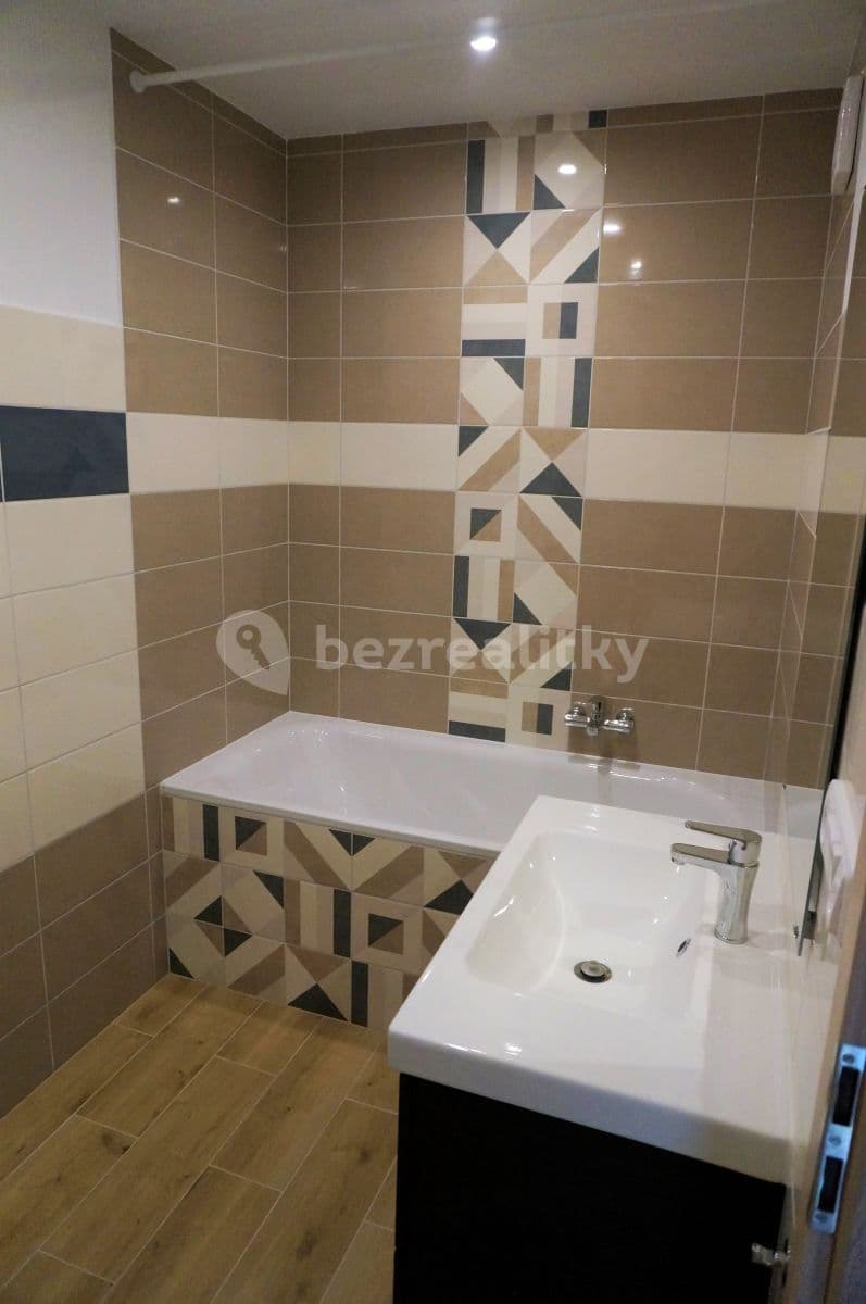 Prenájom bytu 3-izbový 79 m², Borovanského, Praha, Praha Prenájom bytu 3-izbový 79 m², Borovanského, Praha, Praha