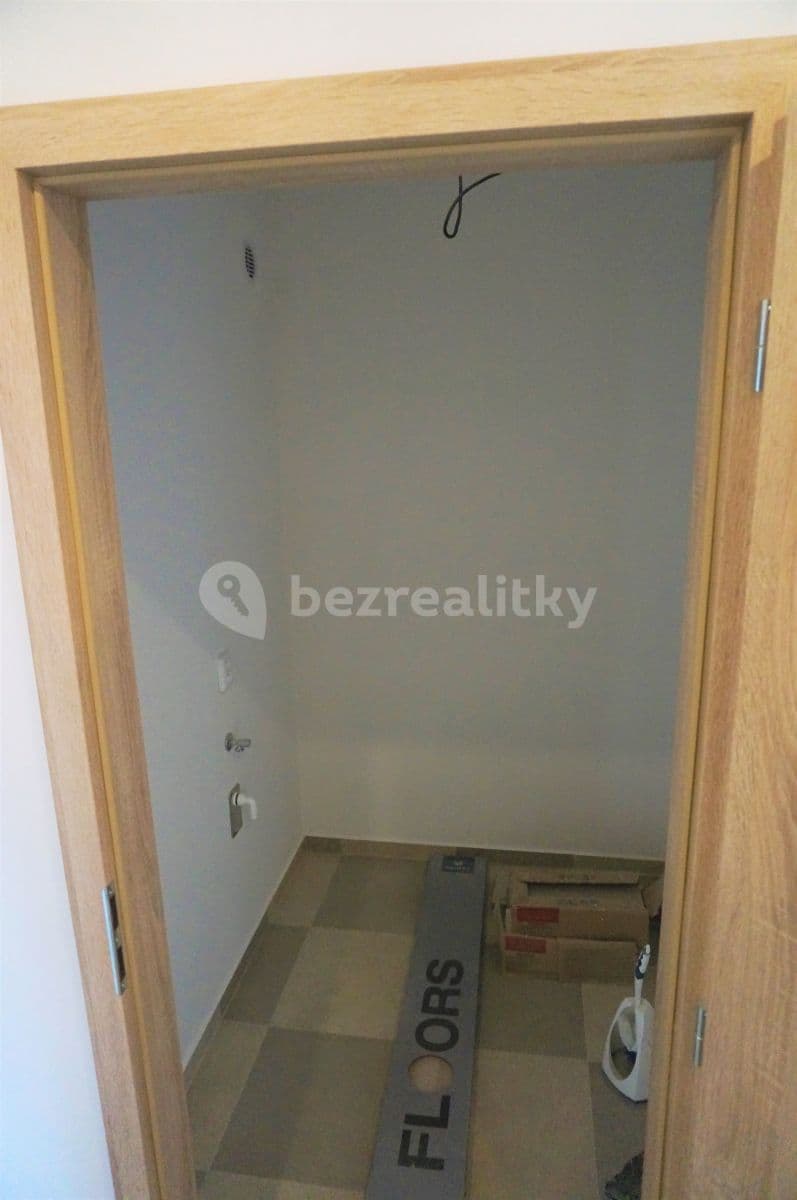 Prenájom bytu 3-izbový 79 m², Borovanského, Praha, Praha Prenájom bytu 3-izbový 79 m², Borovanského, Praha, Praha