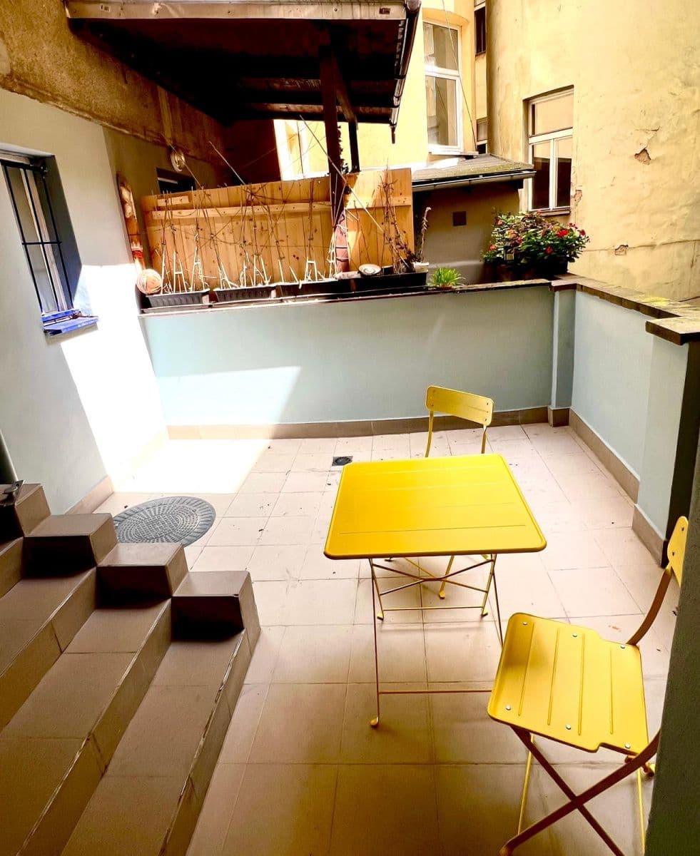 Prenájom bytu 2-izbový 49 m², Holečkova, Praha, Praha Prenájom bytu 2-izbový 49 m², Holečkova, Praha, Praha