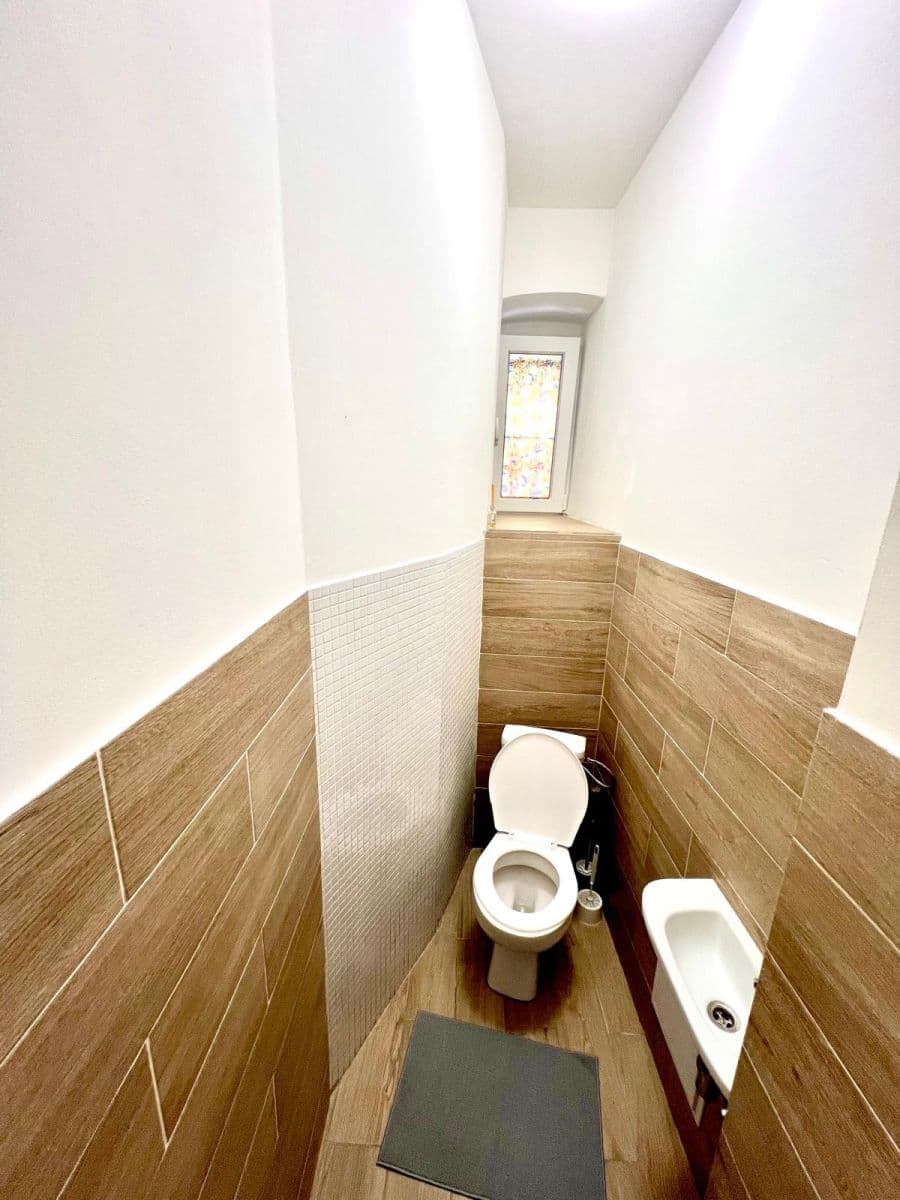 Prenájom bytu 2-izbový 49 m², Holečkova, Praha, Praha Prenájom bytu 2-izbový 49 m², Holečkova, Praha, Praha