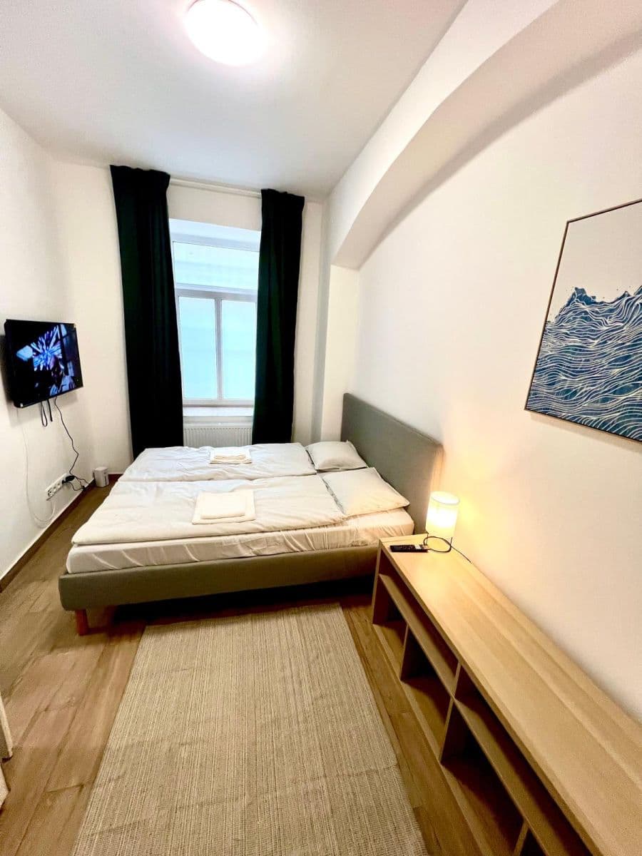 Prenájom bytu 2-izbový 49 m², Holečkova, Praha, Praha Prenájom bytu 2-izbový 49 m², Holečkova, Praha, Praha