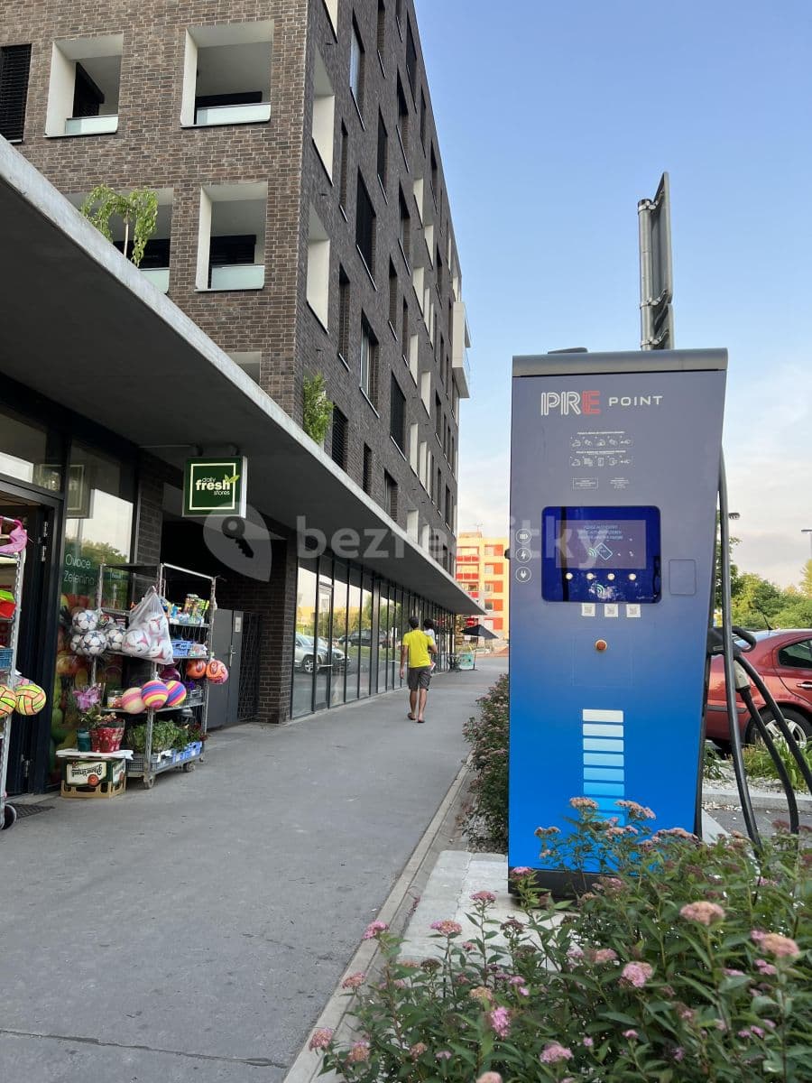 Prenájom bytu 3-izbový 71 m², Wassermannova, Praha, Praha Prenájom bytu 3-izbový 71 m², Wassermannova, Praha, Praha