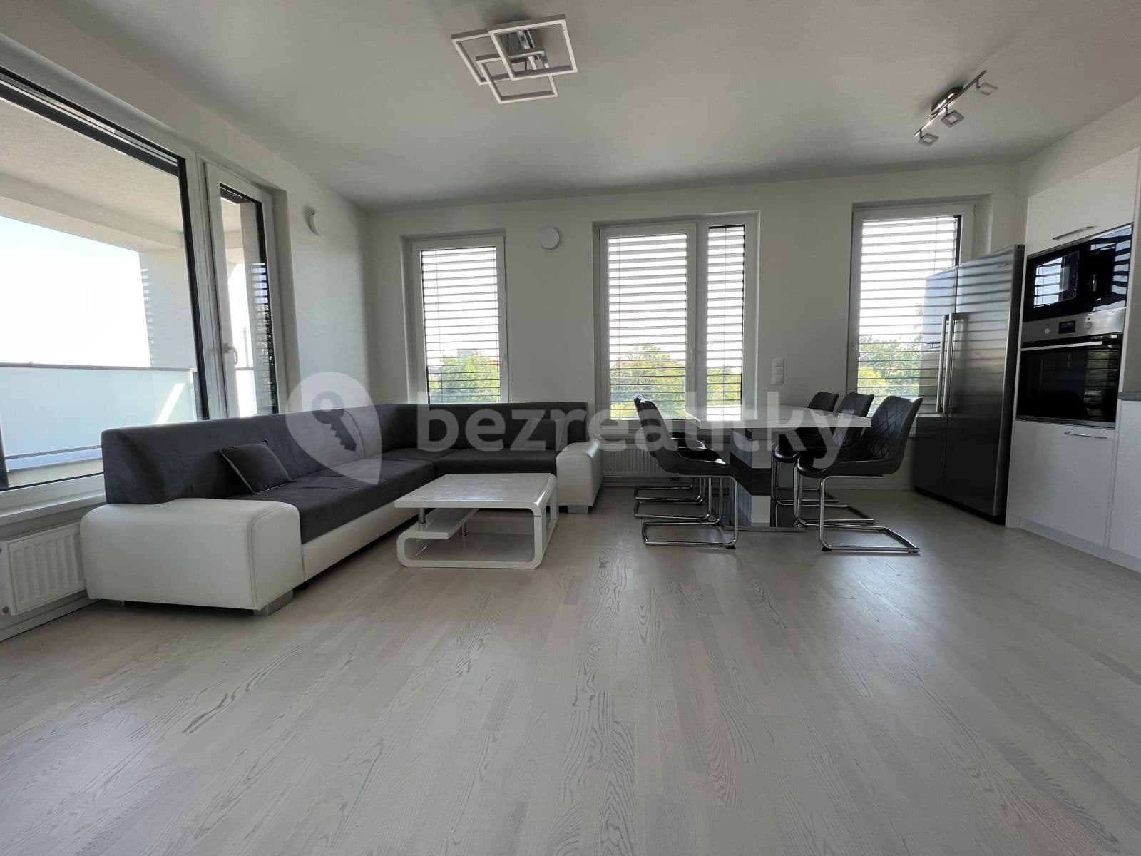 Prenájom bytu 3-izbový 71 m², Wassermannova, Praha, Praha Prenájom bytu 3-izbový 71 m², Wassermannova, Praha, Praha