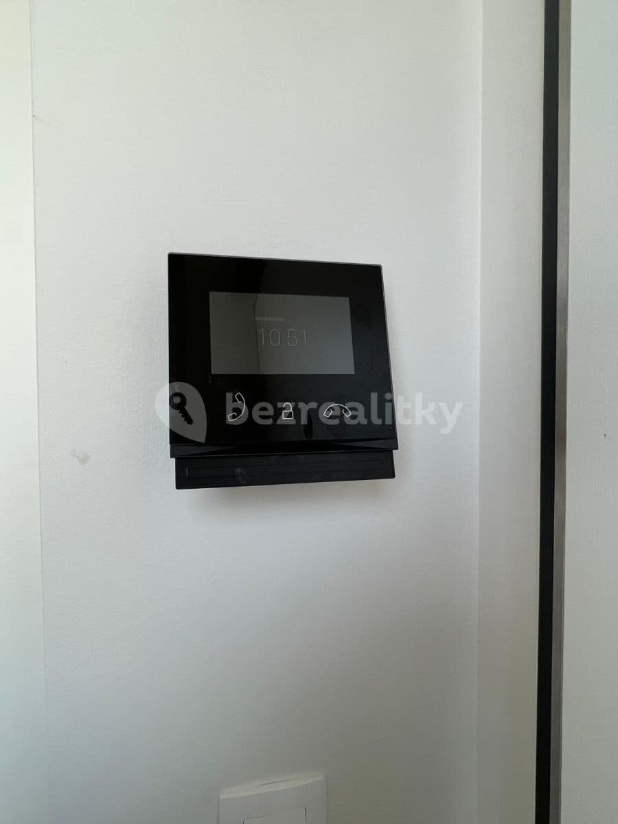 Prenájom bytu 3-izbový 71 m², Wassermannova, Praha, Praha Prenájom bytu 3-izbový 71 m², Wassermannova, Praha, Praha