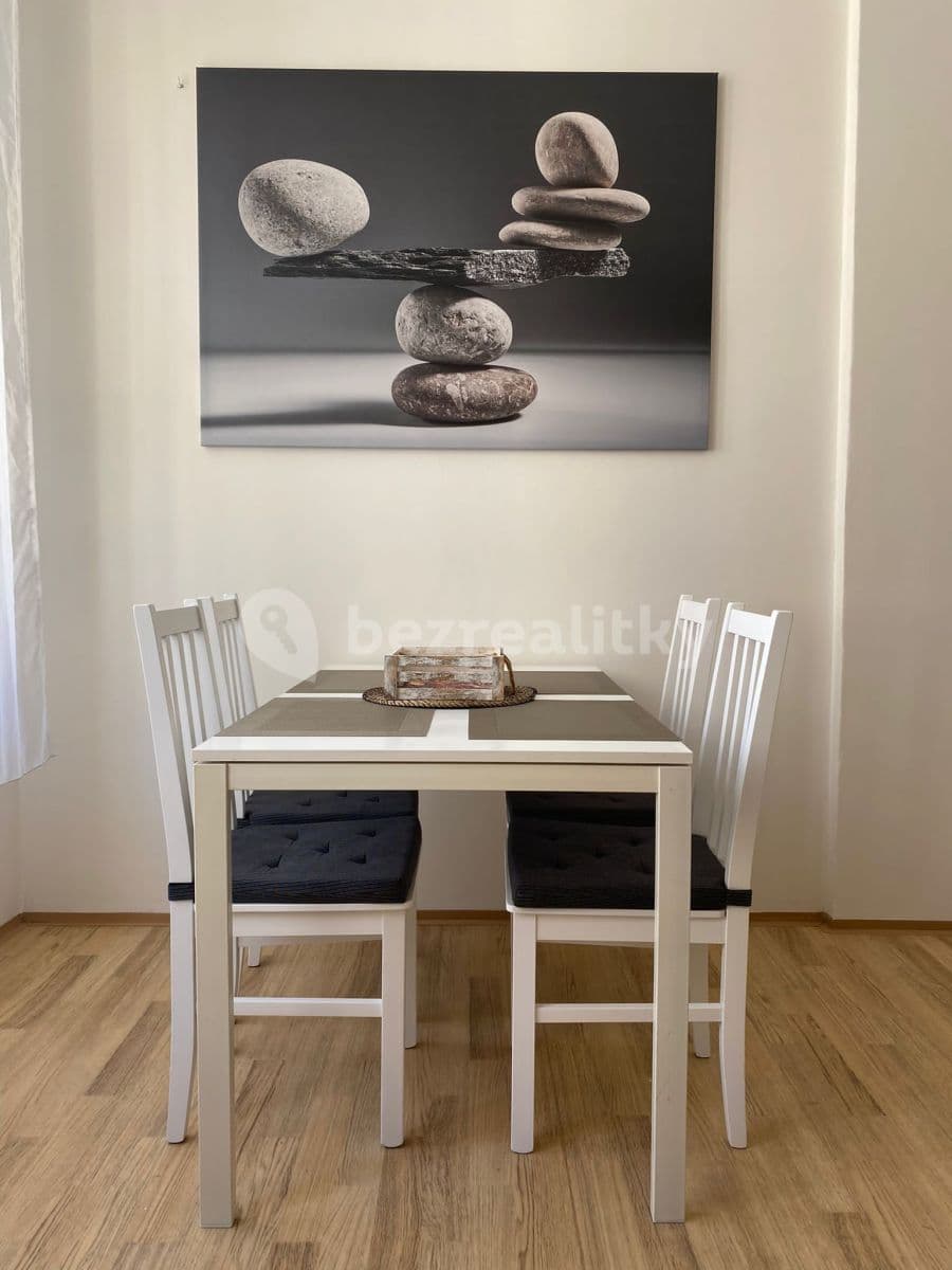 Prenájom bytu 2-izbový 45 m², Zborovská, Praha, Praha Prenájom bytu 2-izbový 45 m², Zborovská, Praha, Praha