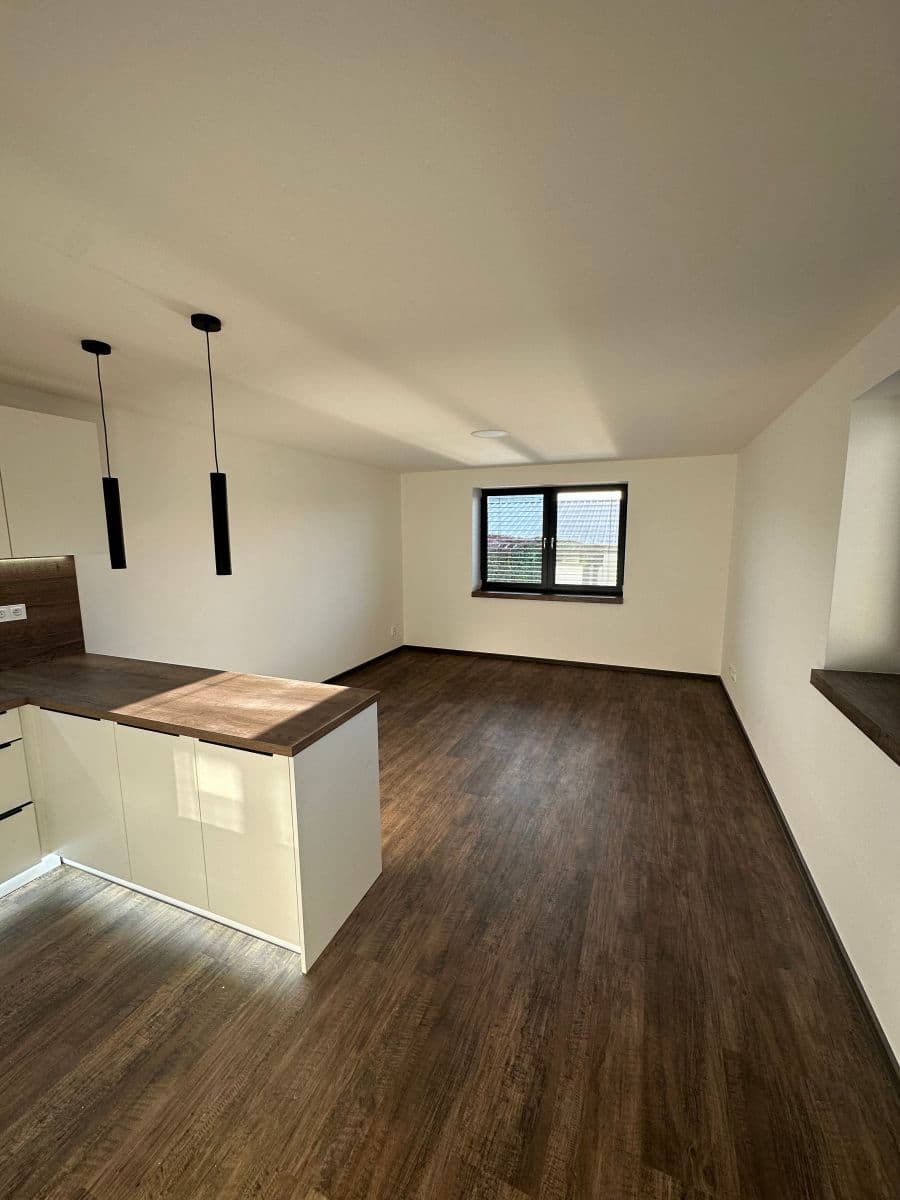 Prenájom bytu 1-izbový 33 m², Drahy, Uherské Hradiště, Zlínský kraj Prenájom bytu 1-izbový 33 m², Drahy, Uherské Hradiště, Zlínský kraj