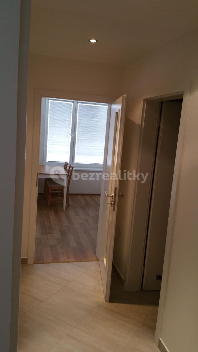 Prenájom bytu 2-izbový 50 m², Jateční, Praha, Praha Prenájom bytu 2-izbový 50 m², Jateční, Praha, Praha