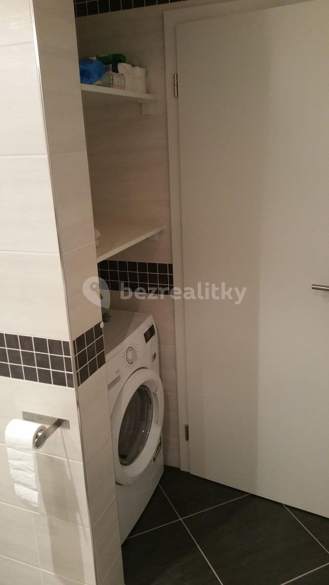 Prenájom bytu 2-izbový 50 m², Jateční, Praha, Praha Prenájom bytu 2-izbový 50 m², Jateční, Praha, Praha
