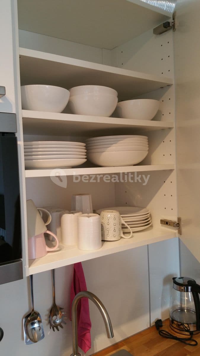 Prenájom bytu 2-izbový 50 m², Jateční, Praha, Praha Prenájom bytu 2-izbový 50 m², Jateční, Praha, Praha