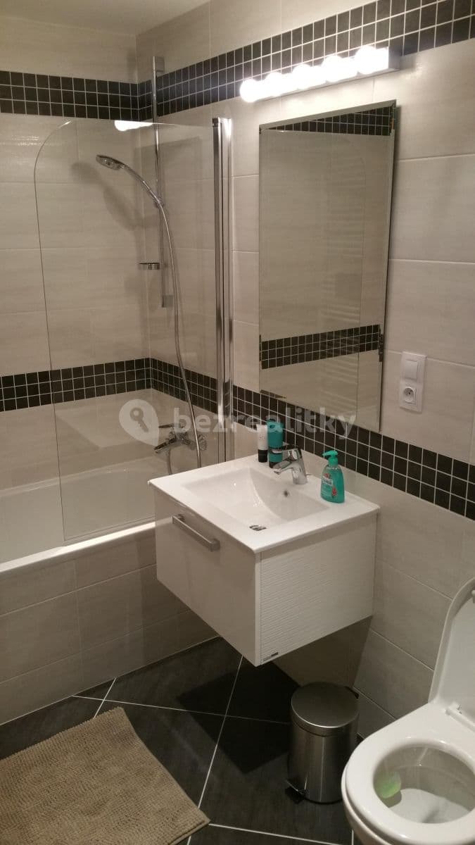 Prenájom bytu 2-izbový 50 m², Jateční, Praha, Praha Prenájom bytu 2-izbový 50 m², Jateční, Praha, Praha