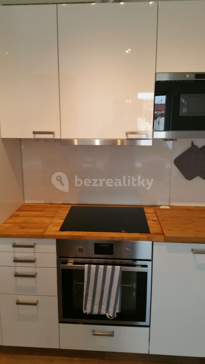 Prenájom bytu 2-izbový 50 m², Jateční, Praha, Praha Prenájom bytu 2-izbový 50 m², Jateční, Praha, Praha