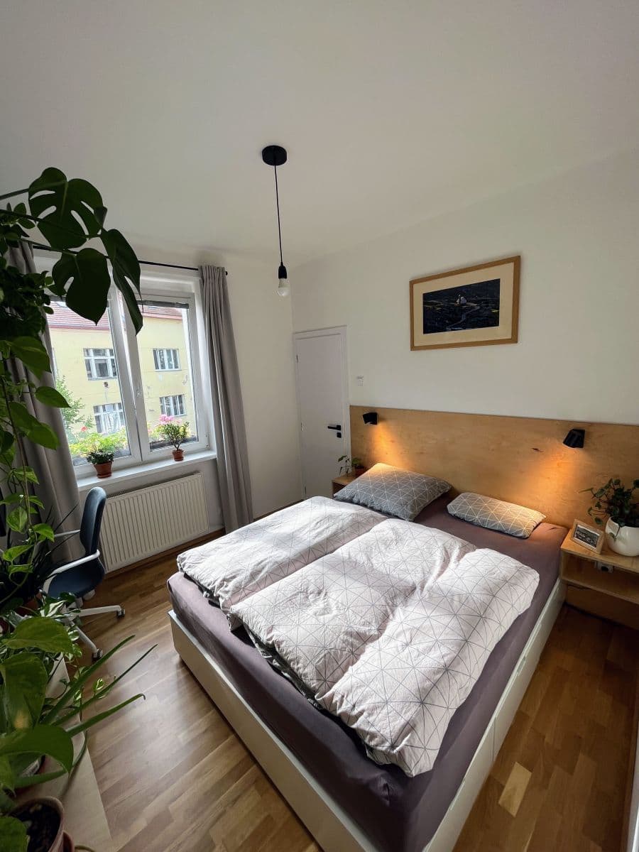 Prenájom bytu 2-izbový 41 m², Koulova, Praha, Praha Prenájom bytu 2-izbový 41 m², Koulova, Praha, Praha