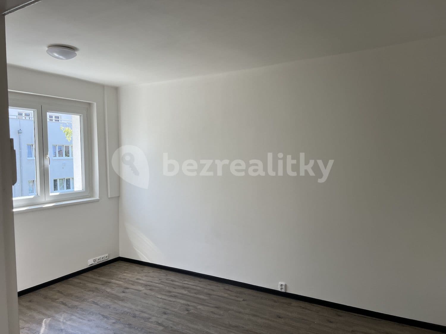Prenájom bytu 2-izbový 43 m², Svojsíkova, Praha, Praha Prenájom bytu 2-izbový 43 m², Svojsíkova, Praha, Praha