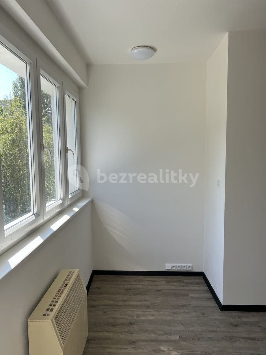Prenájom bytu 2-izbový 43 m², Svojsíkova, Praha, Praha Prenájom bytu 2-izbový 43 m², Svojsíkova, Praha, Praha
