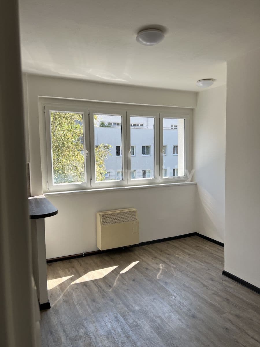 Prenájom bytu 2-izbový 43 m², Svojsíkova, Praha, Praha Prenájom bytu 2-izbový 43 m², Svojsíkova, Praha, Praha