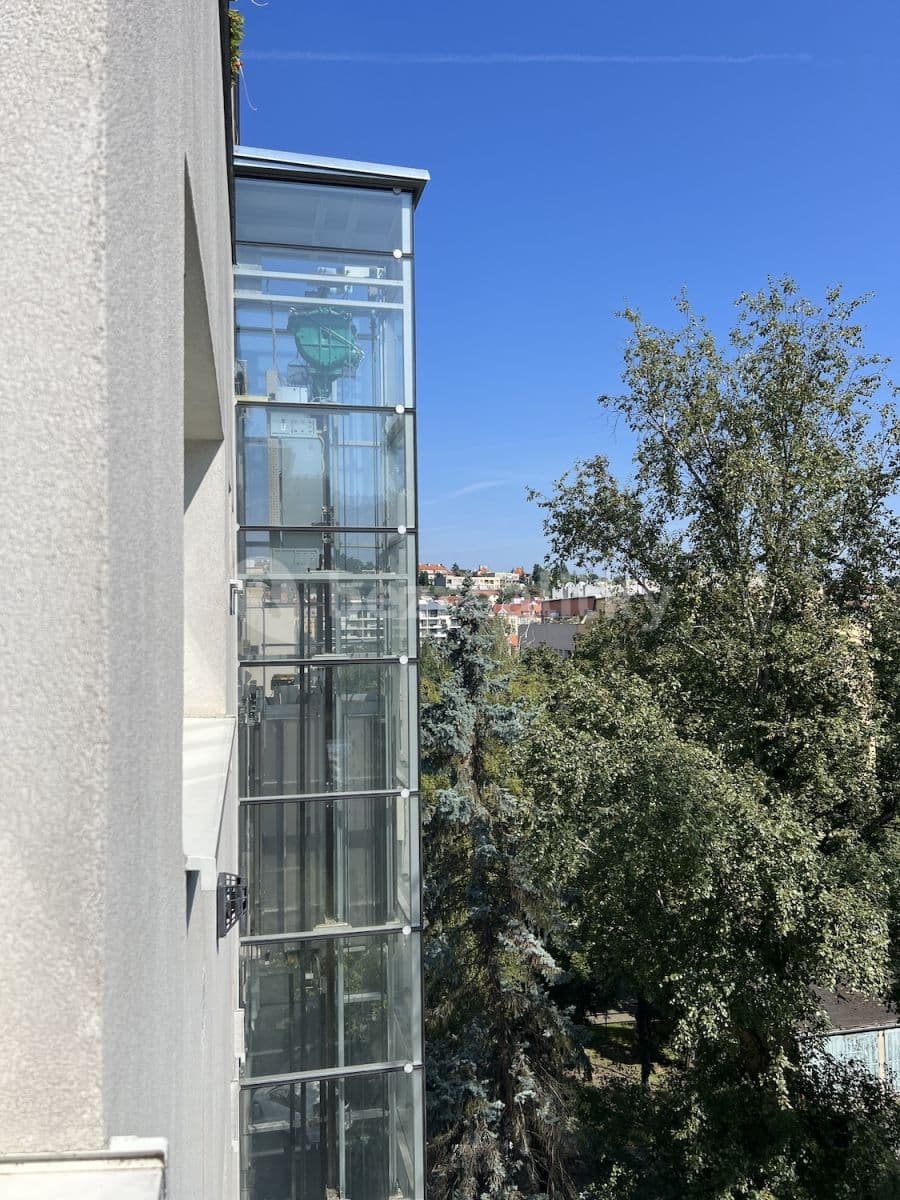Prenájom bytu 2-izbový 43 m², Svojsíkova, Praha, Praha Prenájom bytu 2-izbový 43 m², Svojsíkova, Praha, Praha