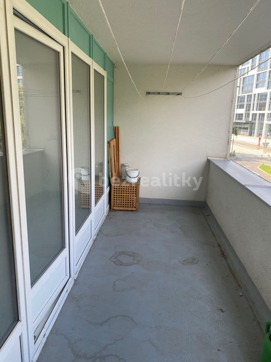 Prenájom bytu 3-izbový 60 m², K Olympiku, Praha, Praha Prenájom bytu 3-izbový 60 m², K Olympiku, Praha, Praha