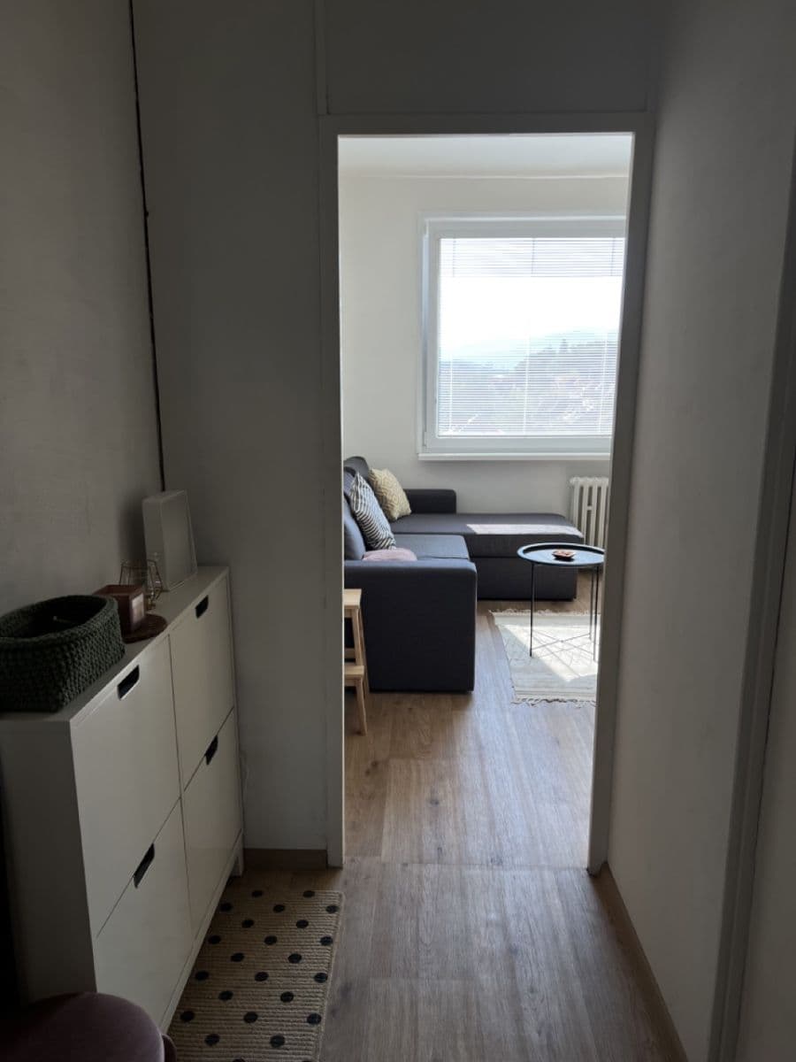 Prenájom bytu 2-izbový 36 m², Kosmova, Ústí nad Labem, Ústecký kraj Prenájom bytu 2-izbový 36 m², Kosmova, Ústí nad Labem, Ústecký kraj