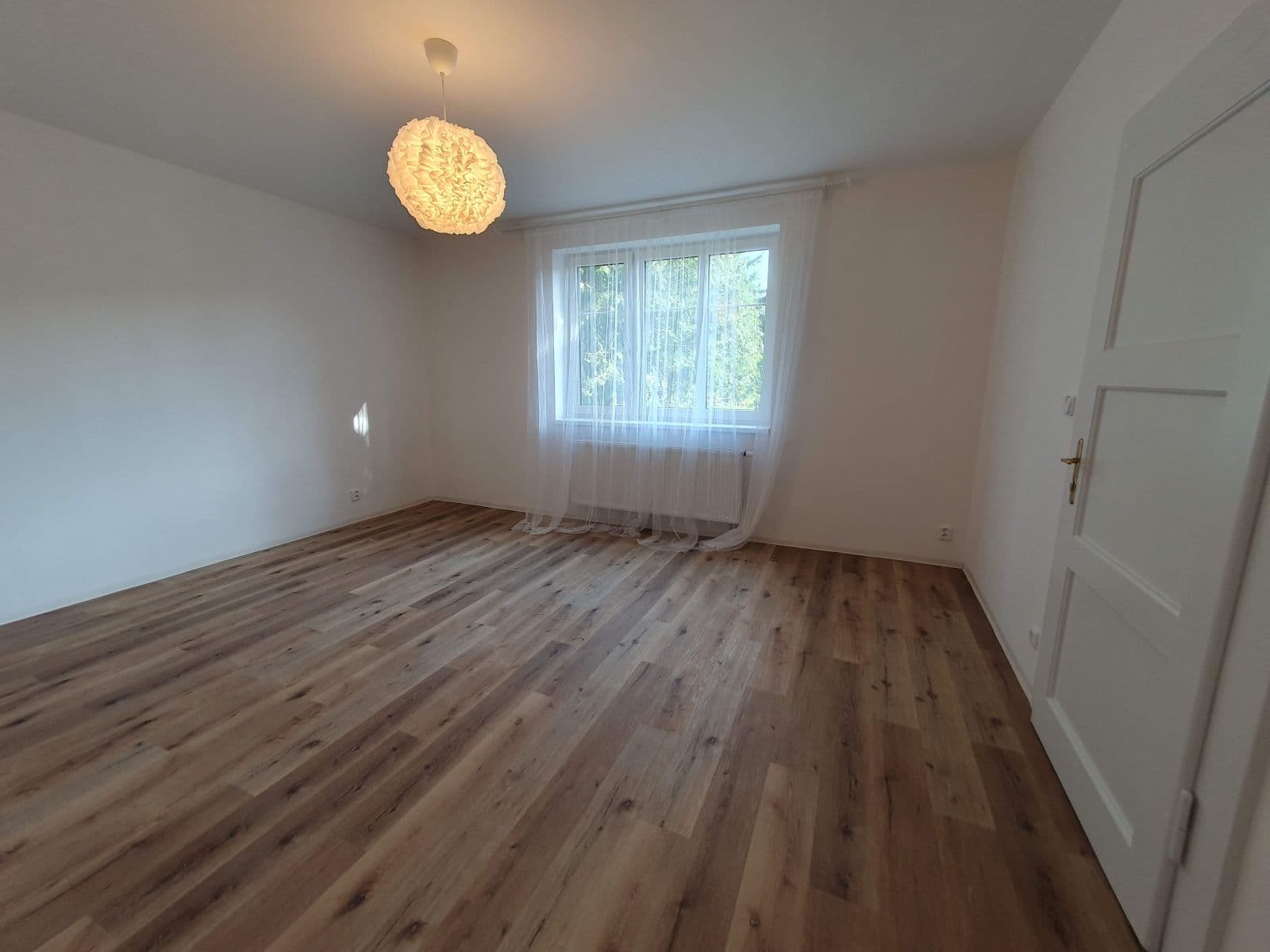 Prenájom bytu 4-izbový 93 m², Vochovská, Plzeň, Plzeňský kraj Prenájom bytu 4-izbový 93 m², Vochovská, Plzeň, Plzeňský kraj