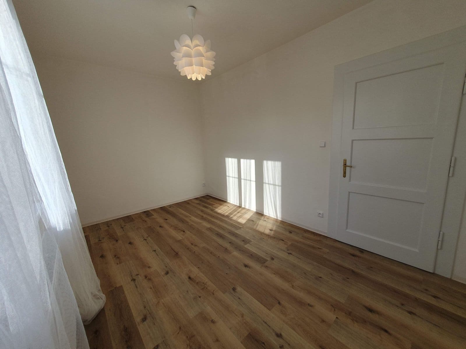 Prenájom bytu 4-izbový 93 m², Vochovská, Plzeň, Plzeňský kraj Prenájom bytu 4-izbový 93 m², Vochovská, Plzeň, Plzeňský kraj