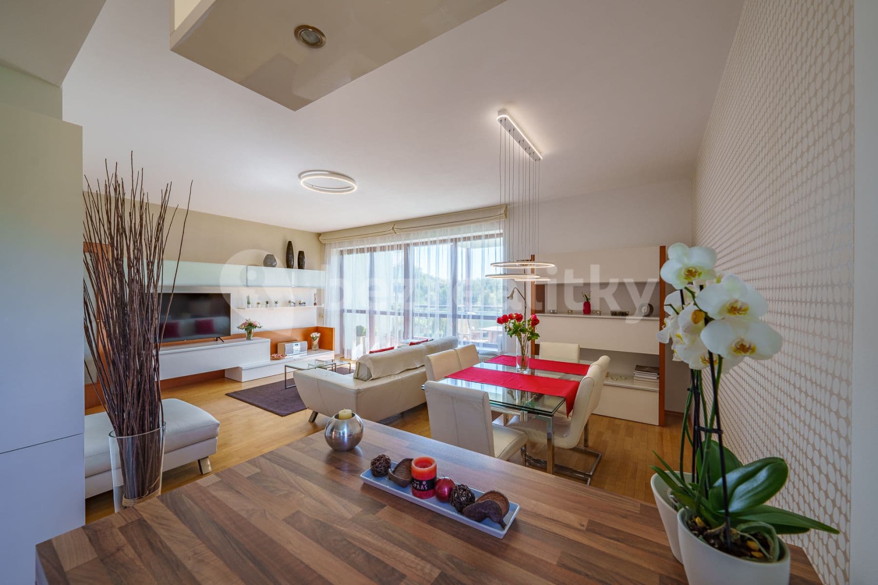 Prenájom bytu 3-izbový 80 m², Podvinný mlýn, Praha, Praha Prenájom bytu 3-izbový 80 m², Podvinný mlýn, Praha, Praha
