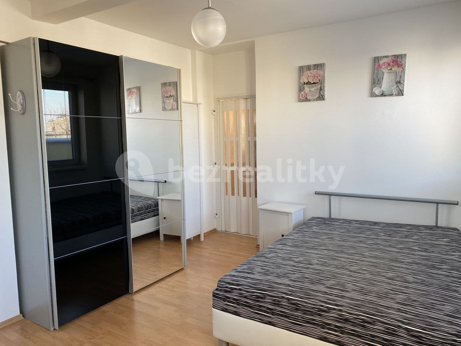 Prenájom bytu 1-izbový 55 m², Nad Kajetánkou, Praha, Praha Prenájom bytu 1-izbový 55 m², Nad Kajetánkou, Praha, Praha