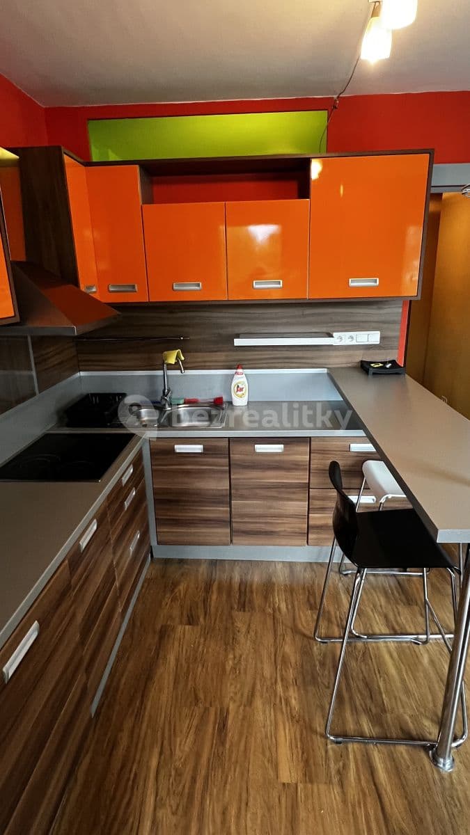 Prenájom bytu 1-izbový 38 m², Lužná, Petržalka, Bratislavský kraj Prenájom bytu 1-izbový 38 m², Lužná, Petržalka, Bratislavský kraj