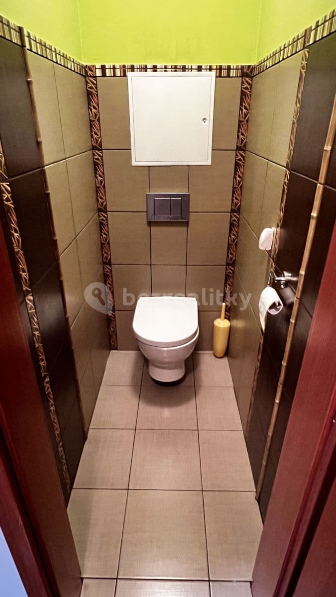 Prenájom bytu 1-izbový 38 m², Lužná, Petržalka, Bratislavský kraj Prenájom bytu 1-izbový 38 m², Lužná, Petržalka, Bratislavský kraj